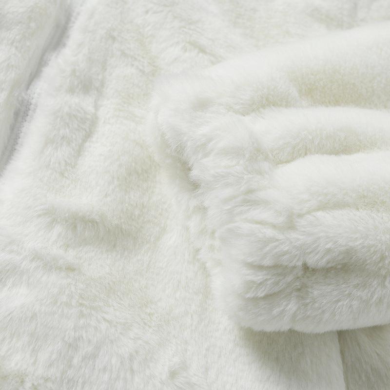 Rabbit Cross™ | Kuscheliger Mantel